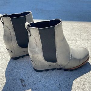 Sorel wedge boot